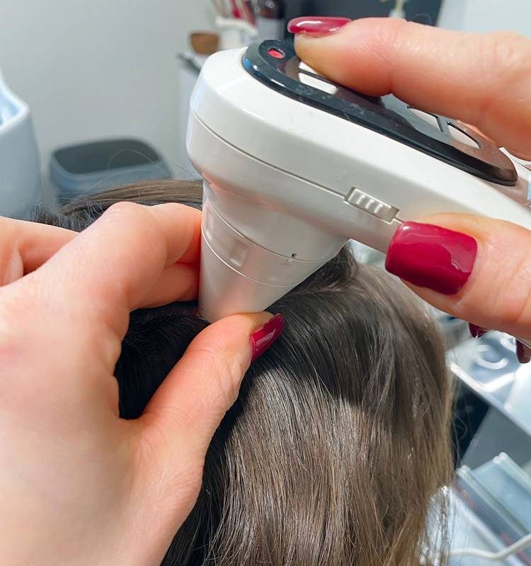 microcamera-capelli-lato microcamera-capelli-lato